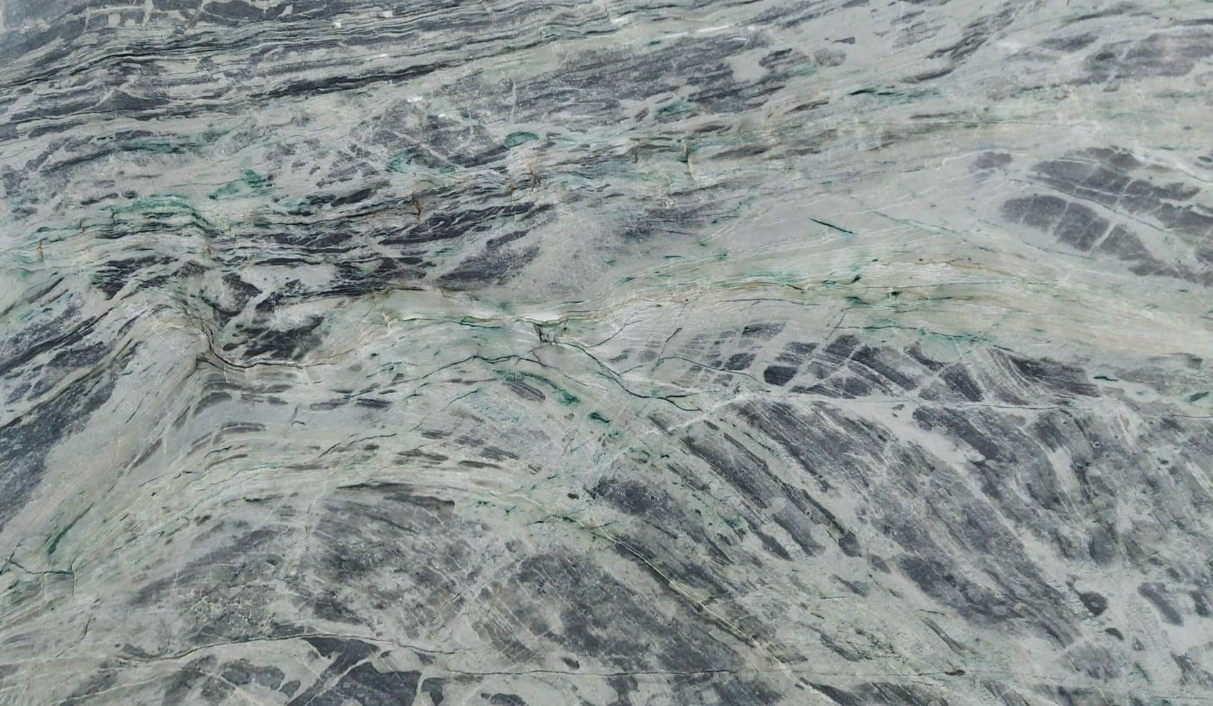 Emerald Green — Quartzite slab, block FG028934