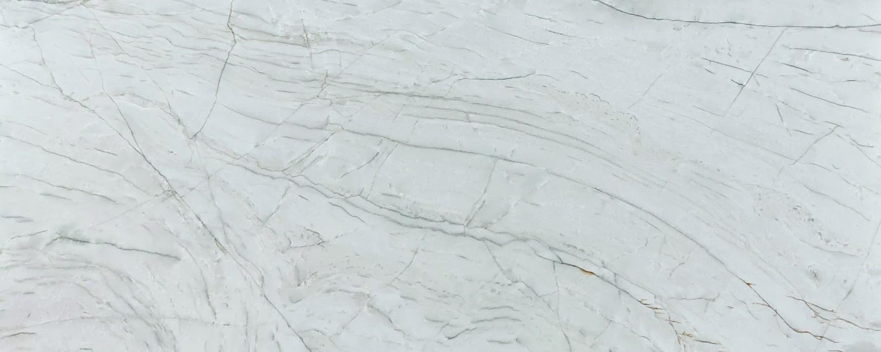 White Pearl — Quartzite slab, block FG02858